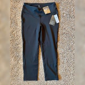 Gap black capri leggings, size small